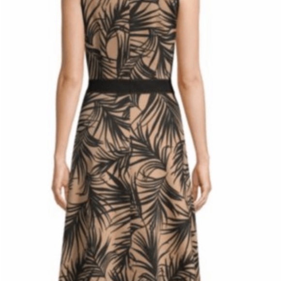NWOT Hugo Boss Denura Palm Fond wrap midi dress size XS - Picture 2 of 10